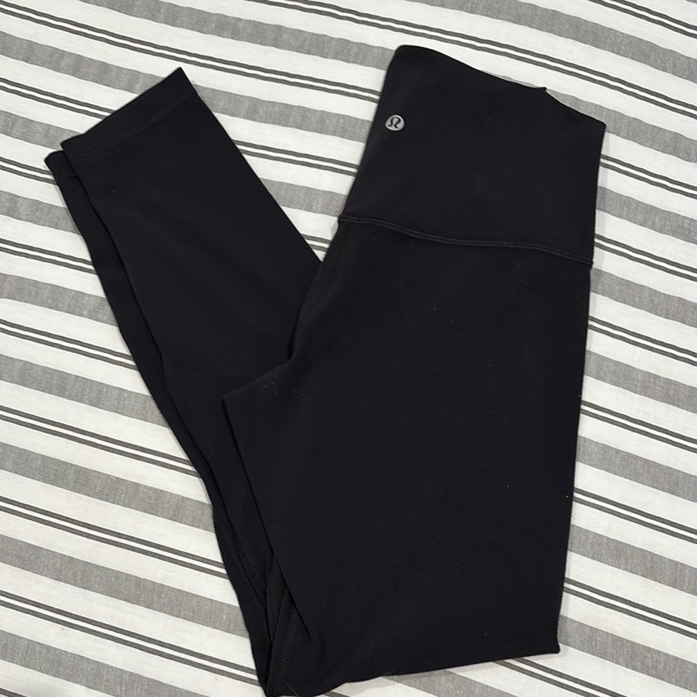 Lululemon Align Leggings 25” Size 6 Black.